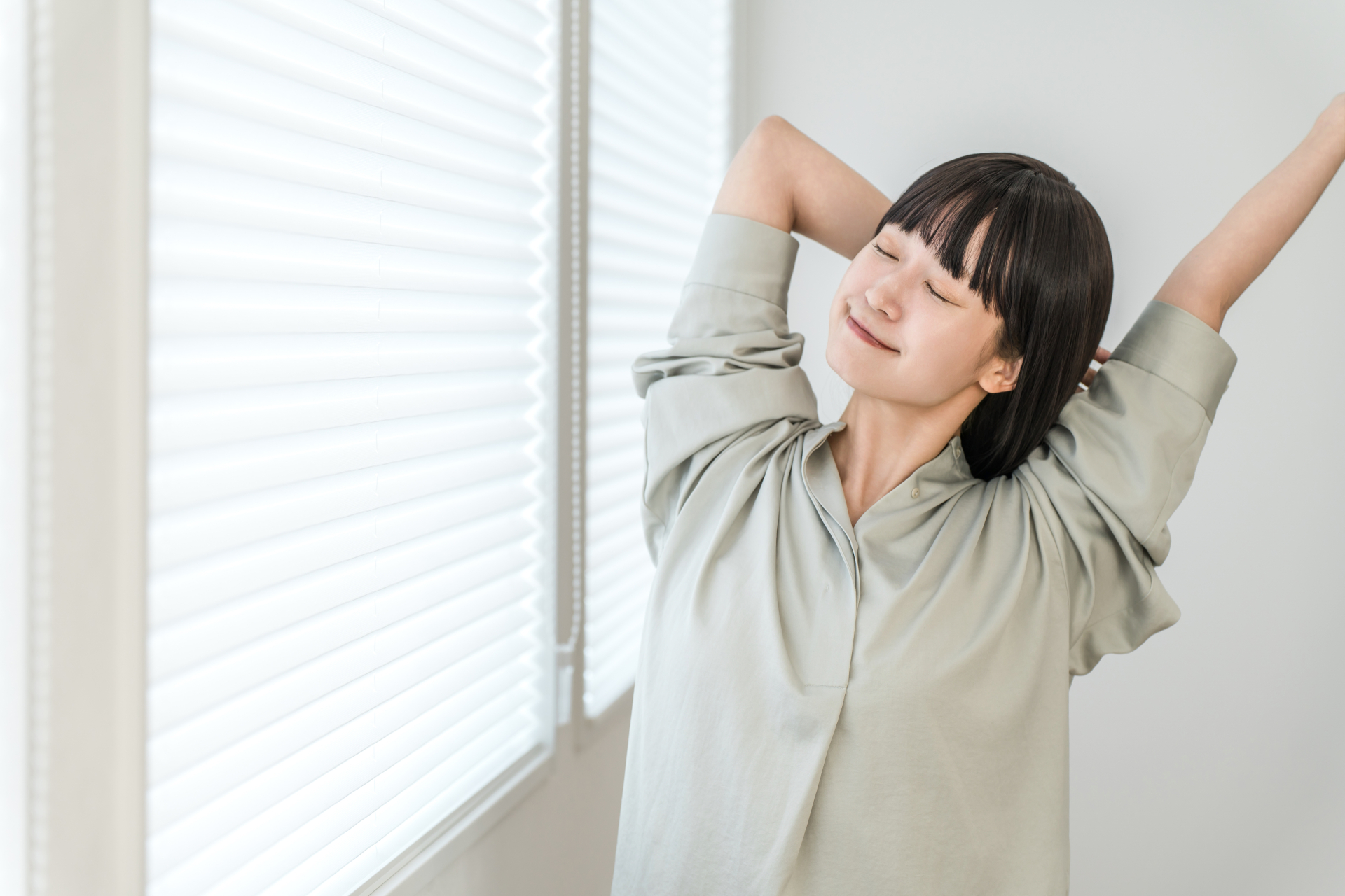 リラックスして施術を受ける様子（参考イメージ）