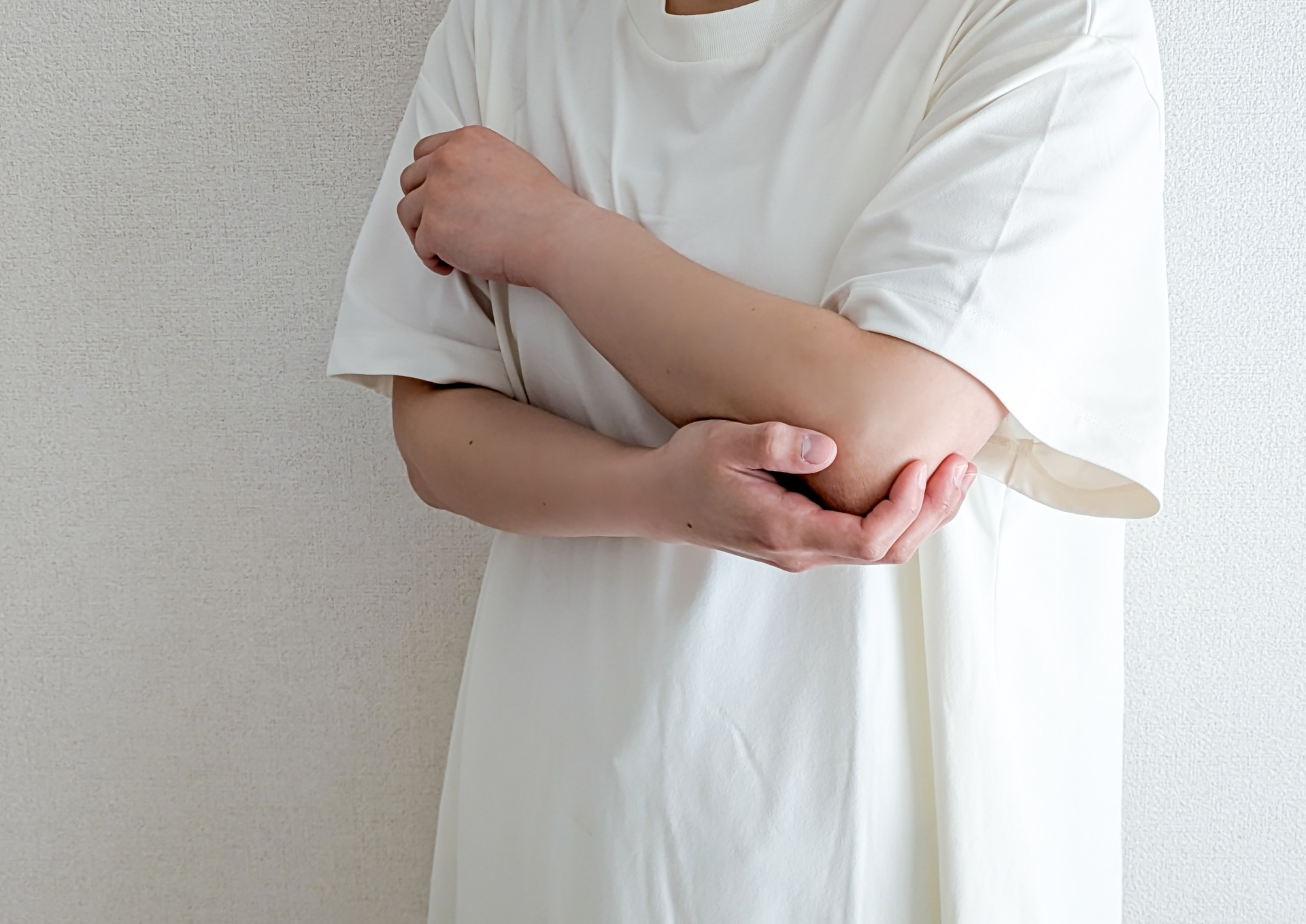尺骨神経麻痺の原因